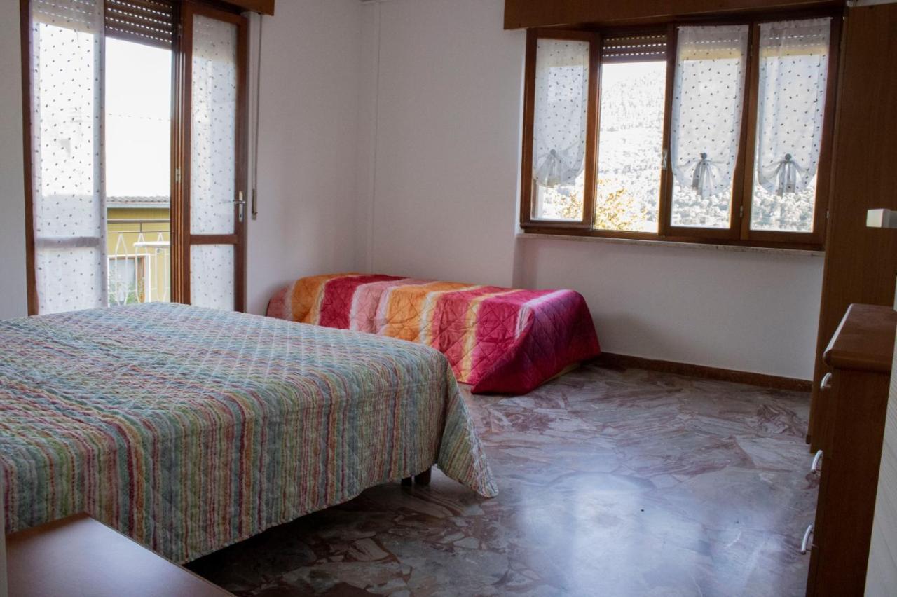 La Tana Dello Zio Gio Apartment Endine Gaiano Bagian luar foto